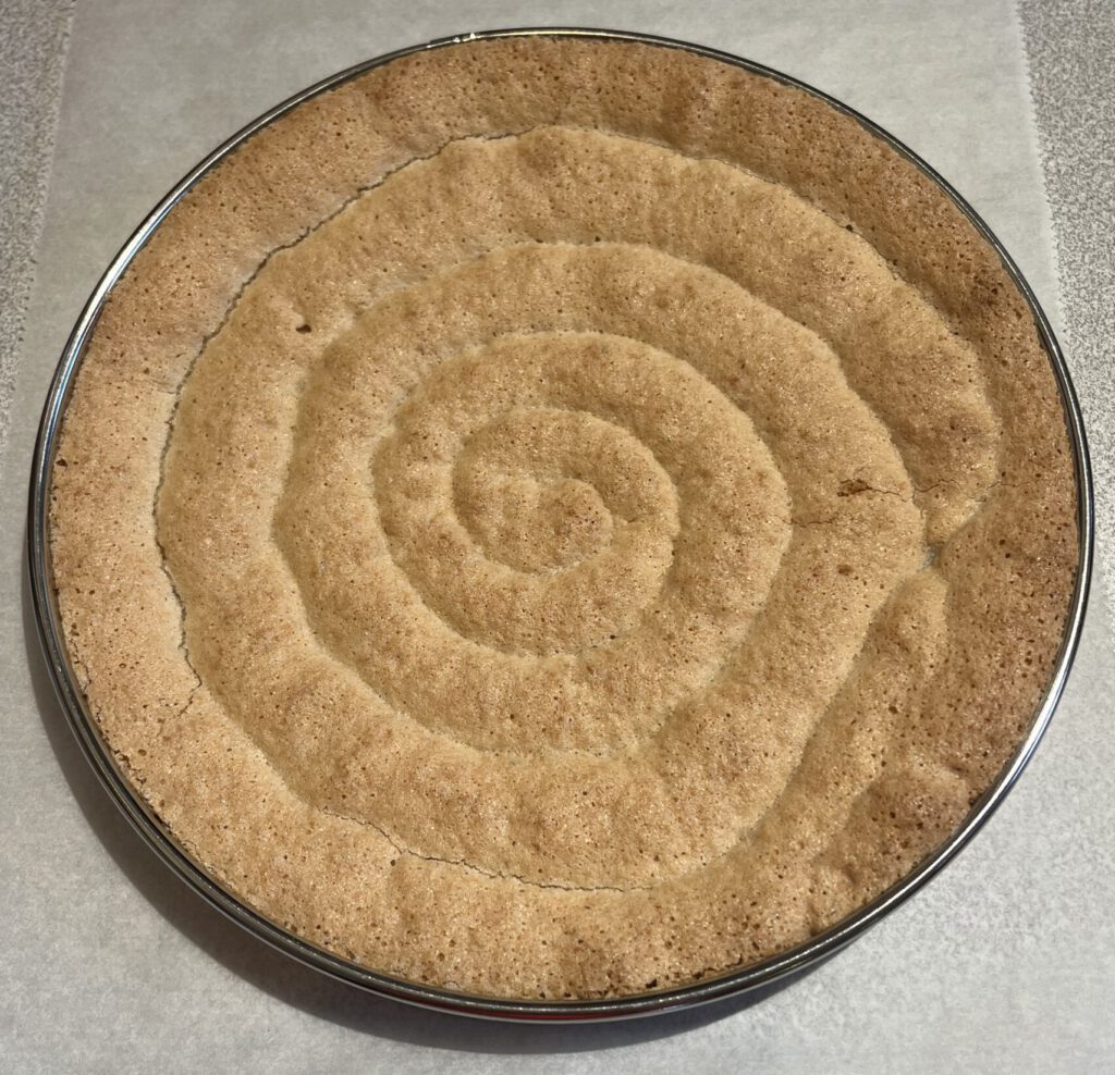 Daquoise aux amandes à la sortie du four