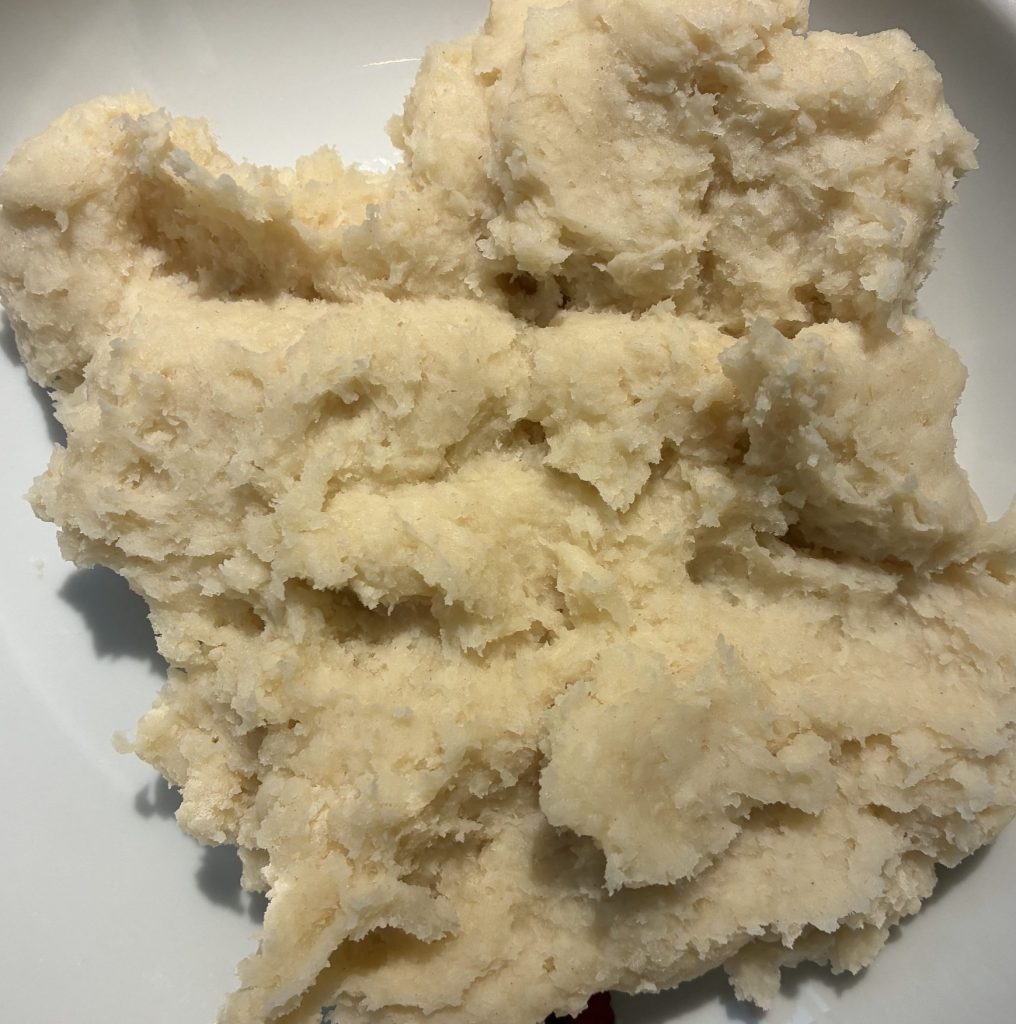 yudane dans une assiette blanche